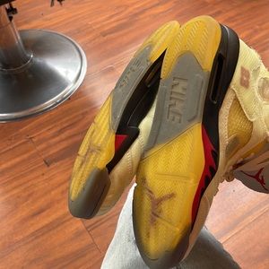 Off white retro Jordan 5 size 8